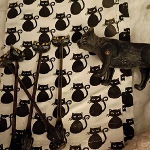 Black Cat-Themed Pet Accessories Set